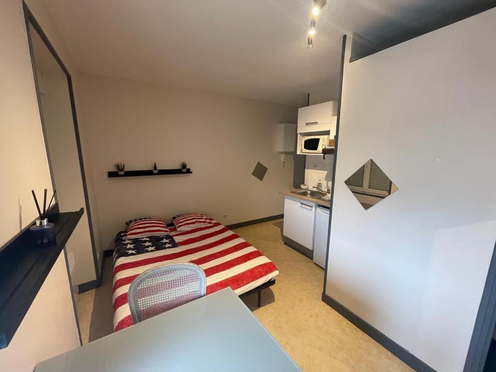 Studio Agreable Et Lumineux Niort Exterior foto